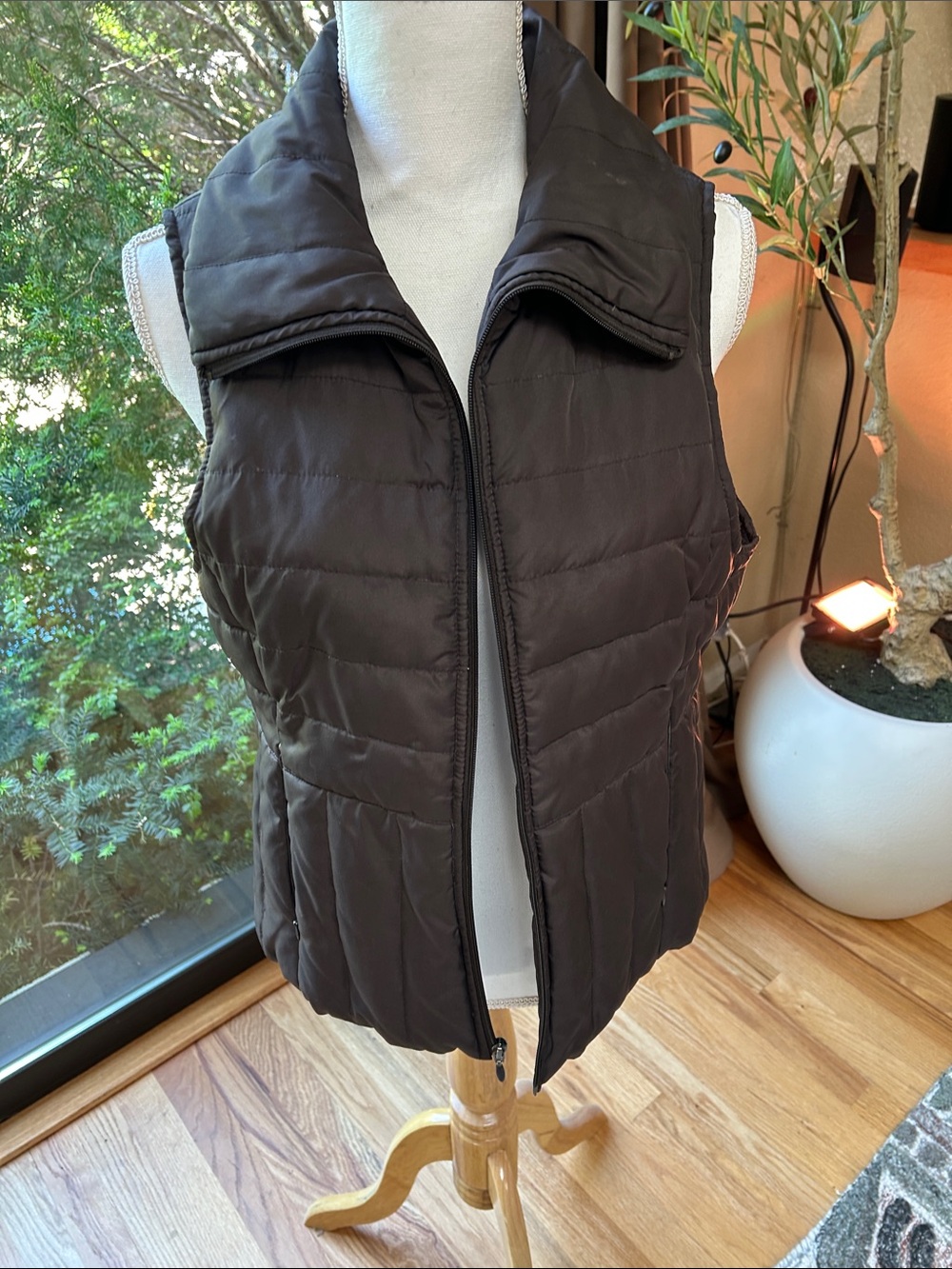 KENNETH NICHOLLE REACTION -Women's Quilted Puffer Vest - LG